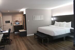 Clarion Pointe Marshall