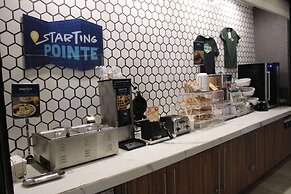 Clarion Pointe Marshall