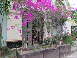 Zillion Pavilion Family & Business Hotel