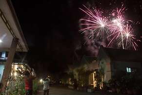 Zillion Pavilion Family & Business Hotel