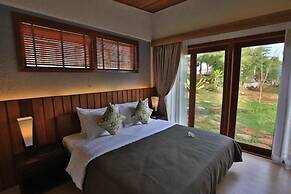 Mayura Hill Resort