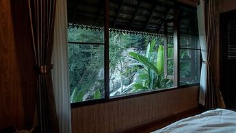 Kangsadarn Resort & Waterfall
