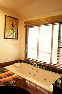 Kangsadarn Resort & Waterfall