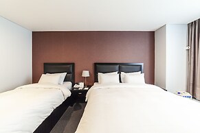 Gangneung Tourist Hotel