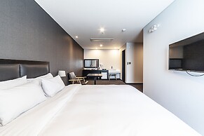 Gangneung Tourist Hotel