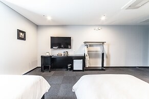 Gangneung Tourist Hotel