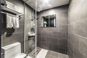 Gangneung Tourist Hotel