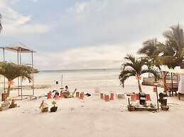 Aizawa Beach Resort