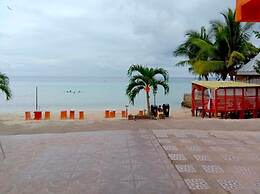 Aizawa Beach Resort