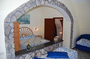 Marina Del Cantone Chalet