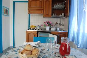 Marina Del Cantone Chalet