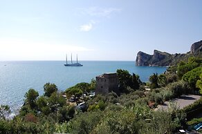 Marina Del Cantone Chalet