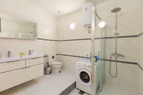 Antonio Luxury Beach Suites