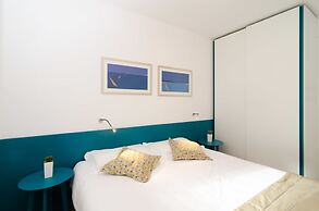 Antonio Luxury Beach Suites