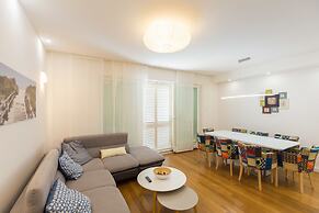 Antonio Luxury Beach Suites