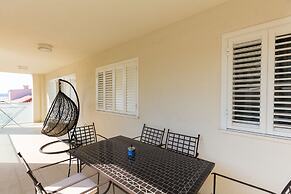 Antonio Luxury Beach Suites