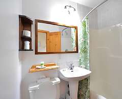 Dewar's Inn on the River