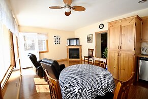 Dewar's Inn on the River