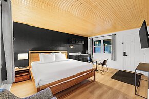 Placid Bay Hotel