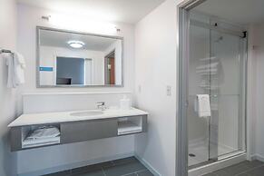 Hampton Inn & Suites Newburgh Stewart Airport