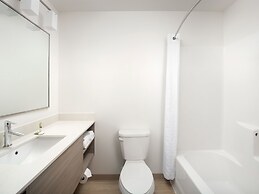 WoodSpring Suites Seattle Everett