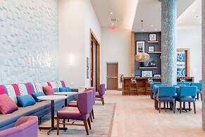 Hampton Inn & Suites Panama City Beach-Beachfront