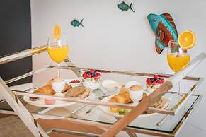 Molo Luxury Suites Puerto Banus