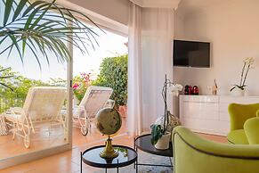 Molo Luxury Suites Puerto Banus