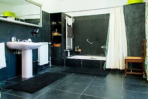 Liiiving in Ofir - Manor Pool House