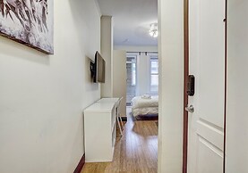 Destination Stays Montreal Downtown