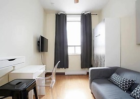 Destination Stays Montreal Downtown