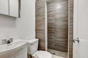 Destination Stays Montreal Downtown