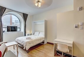 Destination Stays Montreal Downtown