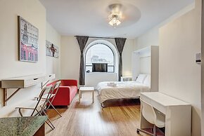 Destination Stays Montreal Downtown
