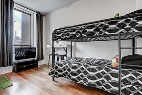Destination Stays Montreal Downtown
