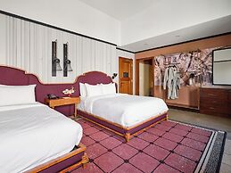 Detroit Foundation Hotel