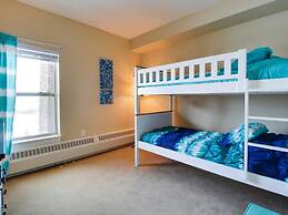 Contemporary Slopeside Condo