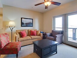 Contemporary Slopeside Condo