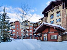 Contemporary Slopeside Condo