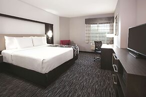 La Quinta Inn & Suites by Wyndham Amarillo Airport