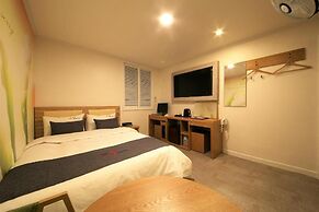 Pohang Jukdo Market The Seven