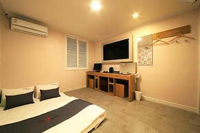 Pohang Jukdo Market The Seven