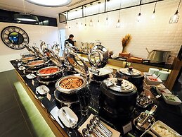 130 Hotel & Residence Bangkok