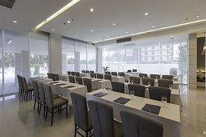 Kantary Hotel & Serviced Apartments Amata, Bangpakong