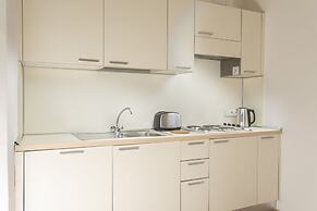 Three Golden Crowns Apartments