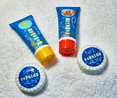 Three Golden Crowns Apartments