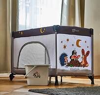 Three Golden Crowns Apartments