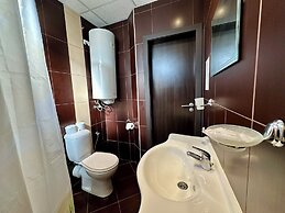 Menada Imperial Heights