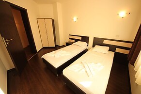 Menada Imperial Heights