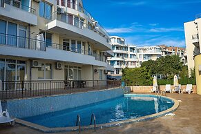 Menada Sunset II Kosharitsa